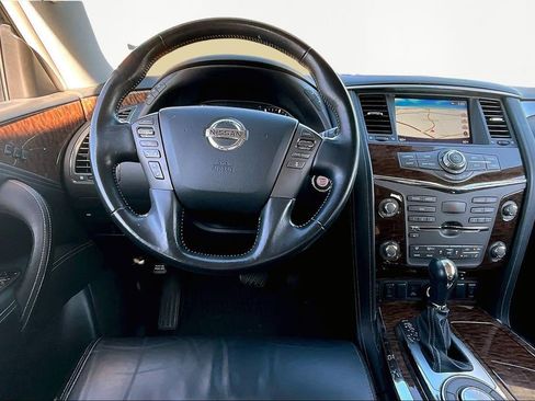 Used 2020 Nissan Armada SL image 8