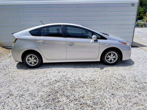 Used 2011 Toyota Prius Three FWD image 2