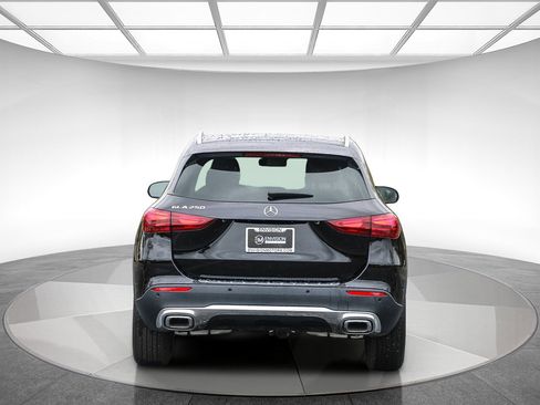 Certified 2025 Mercedes-Benz GLA 250 image 3