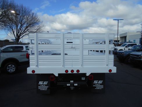 Used 2024 Ford F550 4x4 Regular Cab Super Duty image 3