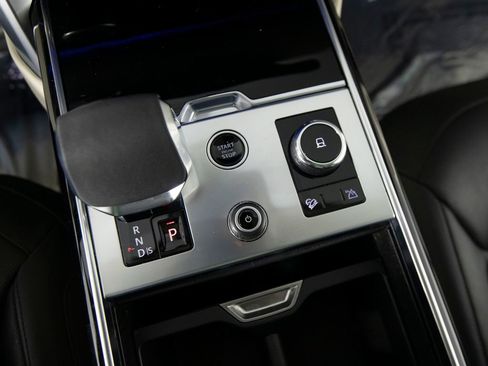 Used 2023 Land Rover Range Rover SE AWD/4WD image 32