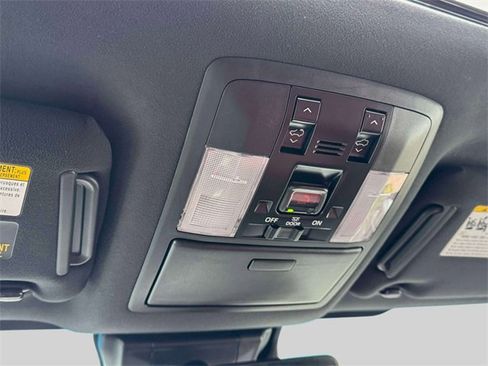 Used 2023 Lexus GX 460 Premium image 38