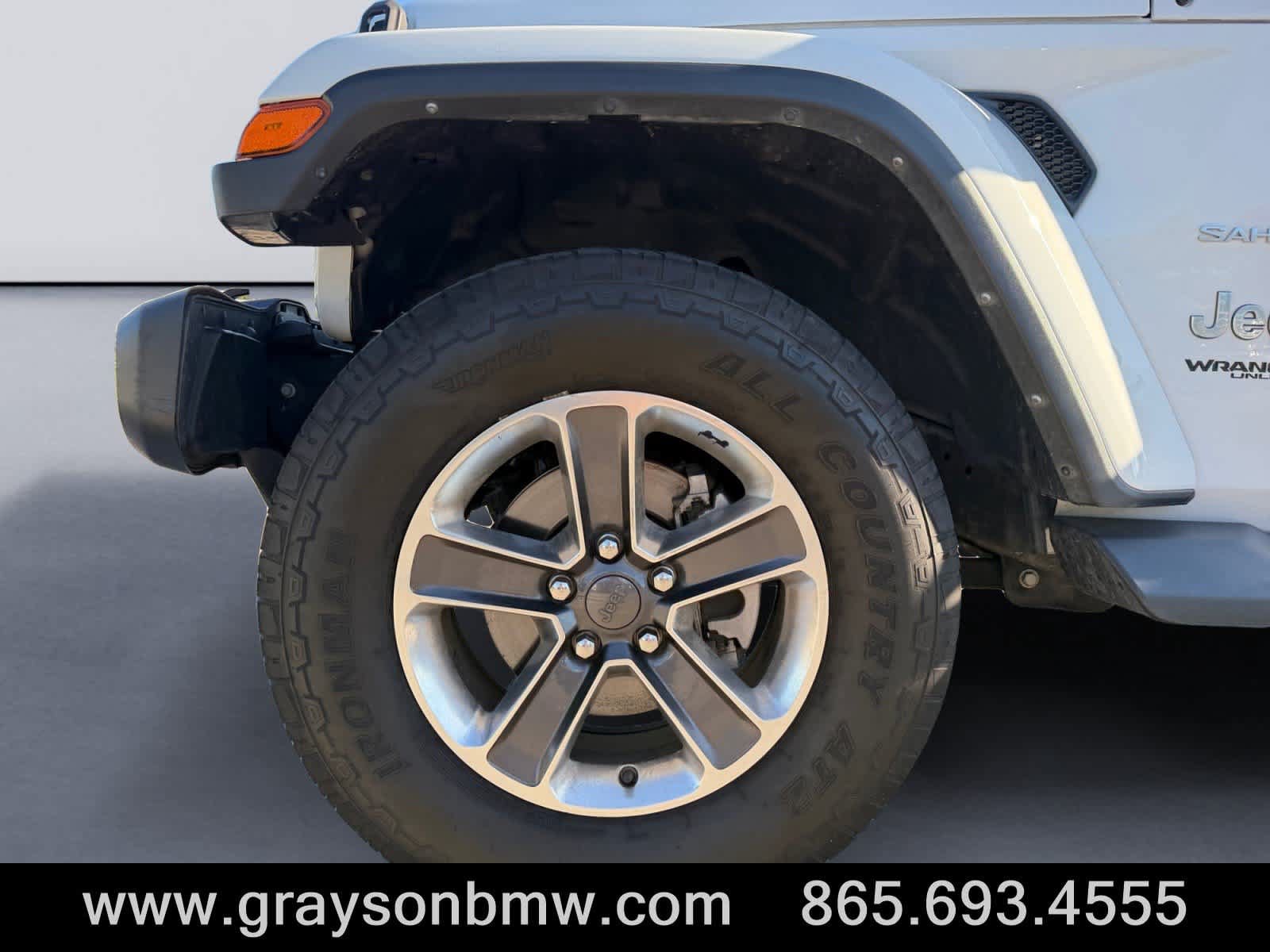 Used 2021 Jeep Wrangler Unlimited Sahara AWD/4WD image 9