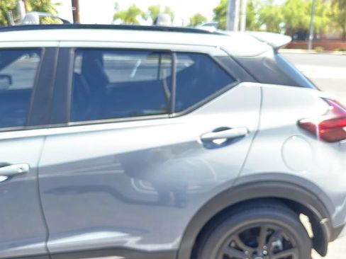 Used 2022 Nissan Kicks SR w/ Premium Package FWD image 31