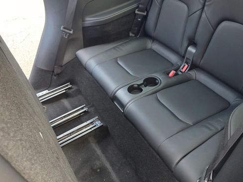 Used 2023 Tesla Model Y Long Range image 15