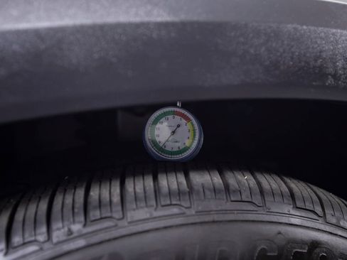 Used 2025 Mercedes-Benz GLE 450e 4MATIC image 44