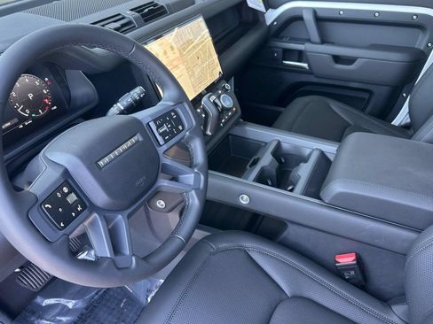 New 2026 Land Rover Defender 110 S AWD/4WD image 4