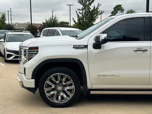 Used 2024 GMC Sierra 1500 Denali w/ Denali Reserve Package AWD/4WD image 8