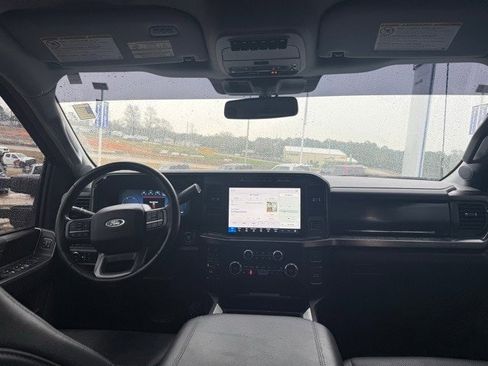 Certified 2023 Ford F350 Lariat w/ Chrome Package image 13