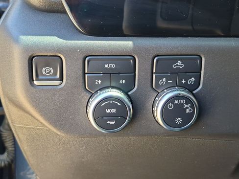 Certified 2022 GMC Sierra 1500 SLE AWD/4WD image 23