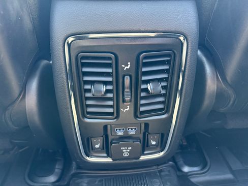 Used 2019 Jeep Grand Cherokee Limited w/ Luxury Group II AWD/4WD image 21