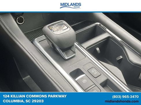 Used 2025 Nissan Pathfinder SV FWD image 30