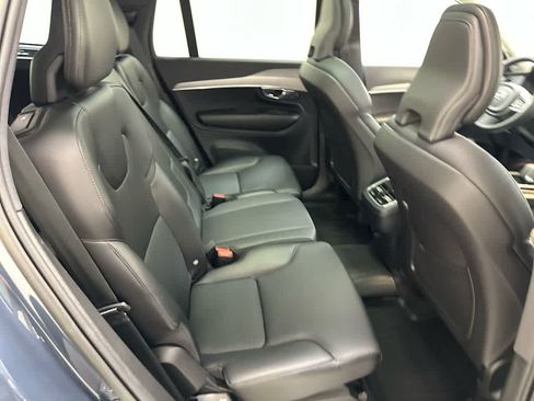 Used 2023 Volvo XC90 B5 Core w/ Protection Package AWD/4WD image 22