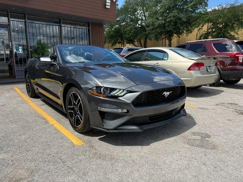 Used 2018 Ford Mustang Premium w/ Equipment Group 201A RWD image 3