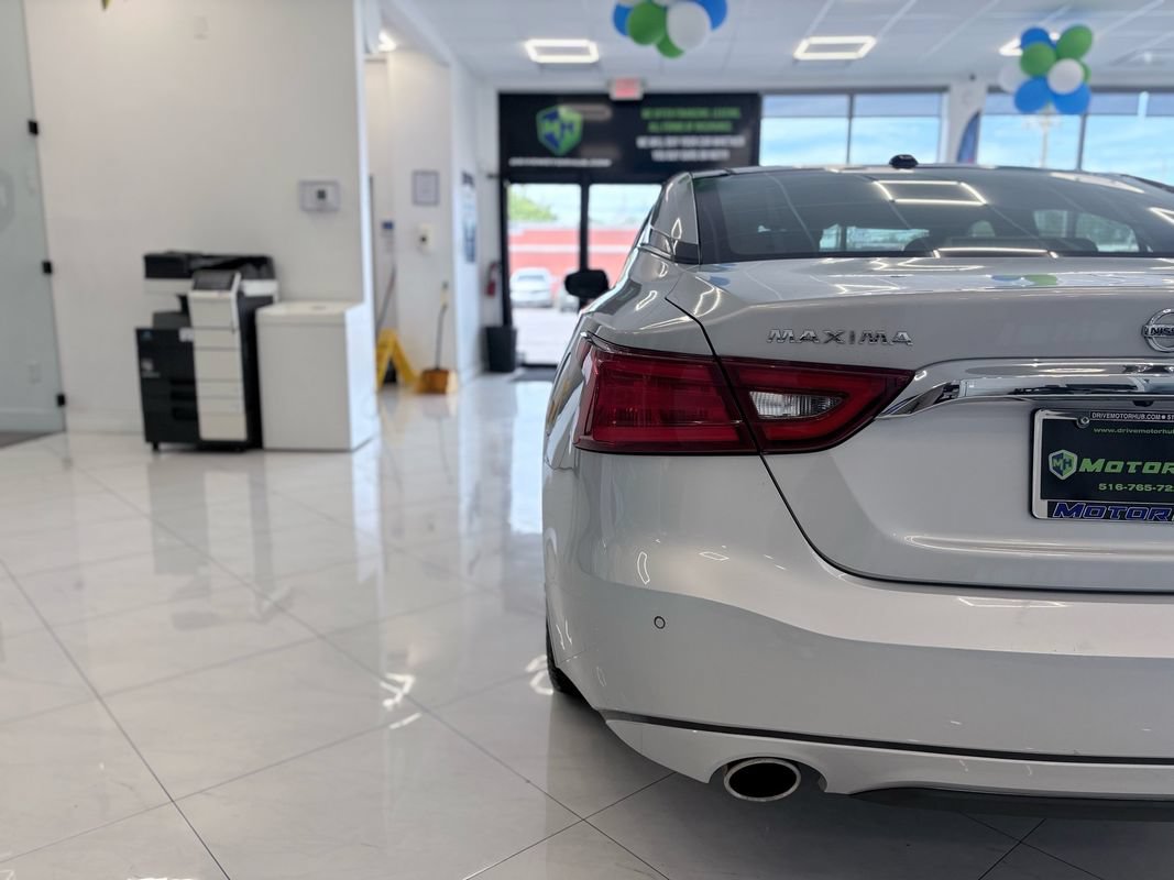Used 2018 Nissan Maxima Platinum FWD image 13