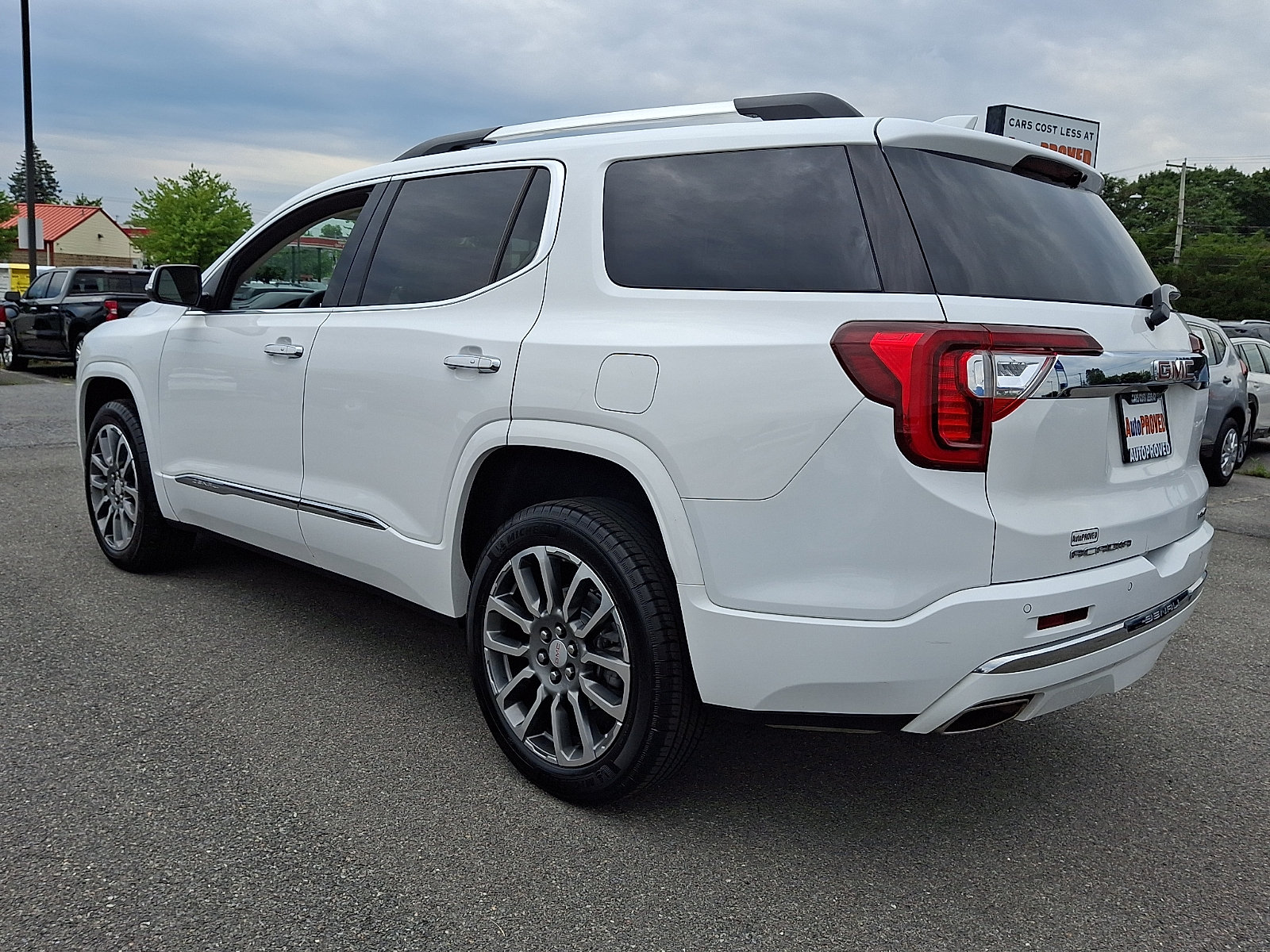 Used 2023 GMC Acadia Denali AWD/4WD image 4