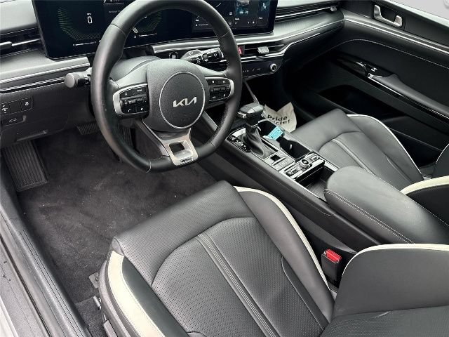 Used 2025 Kia K5 GT-Line AWD/4WD image 10