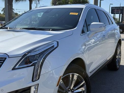 Used 2025 Cadillac XT5 Premium Luxury image 6