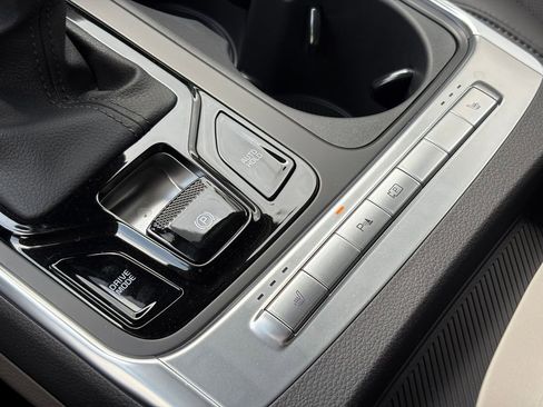 New 2026 Kia Carnival EX image 27