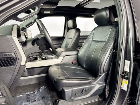 Used 2020 Ford F150 Lariat image 26