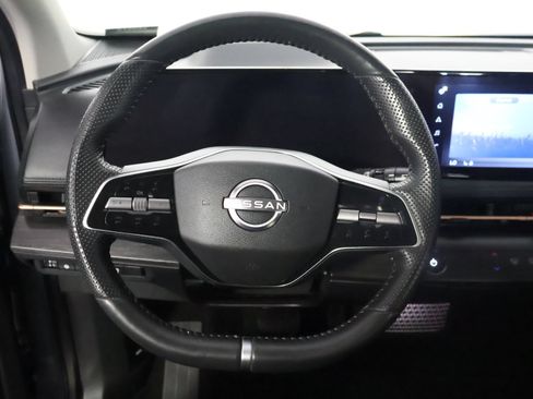 Used 2024 Nissan Ariya AWD image 32