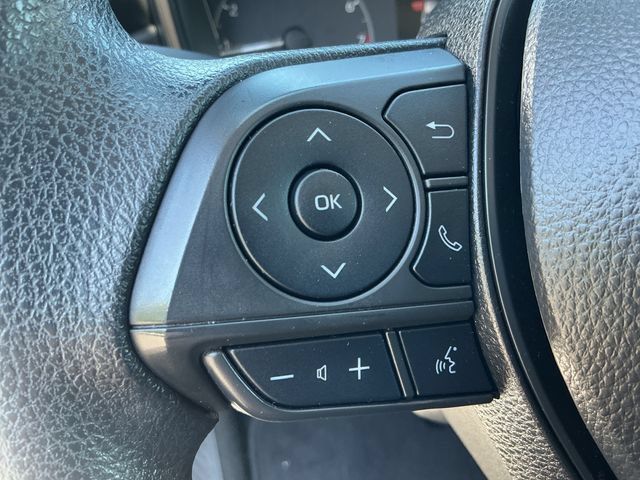 Used 2025 Toyota Corolla LE FWD image 19