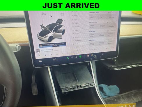 Used 2021 Tesla Model Y Long Range AWD/4WD image 13