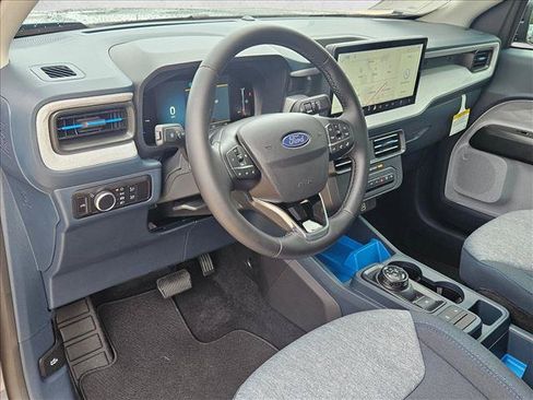 New 2026 Ford Maverick XLT w/ XLT Luxury Package FWD image 3