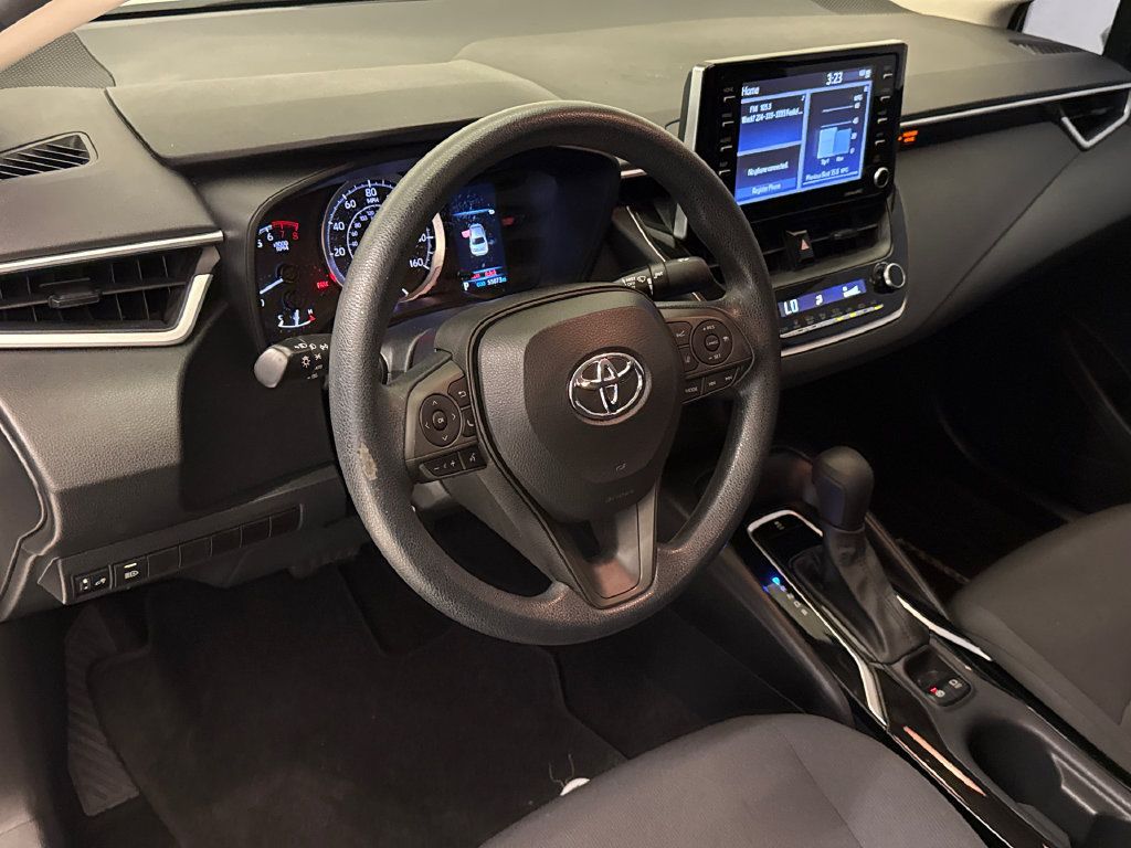 Used 2021 Toyota Corolla LE FWD image 18