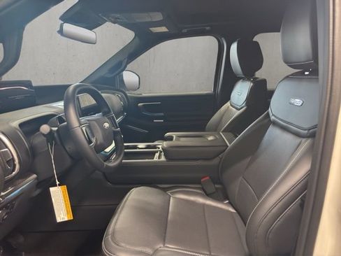 New 2027 Ford Expedition Platinum w/ Stealth Appearance Package AWD/4WD image 7