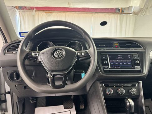 Used 2018 Volkswagen Tiguan S FWD image 13