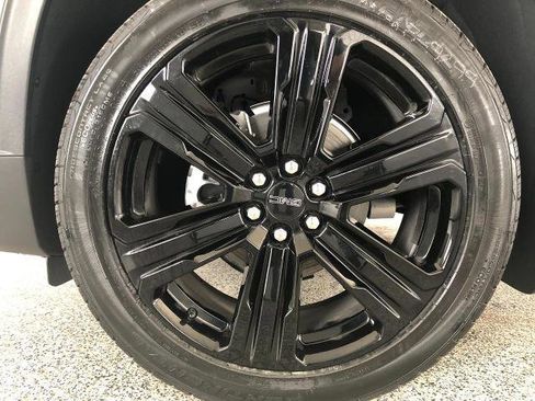 New 2026 GMC Acadia Elevation image 21