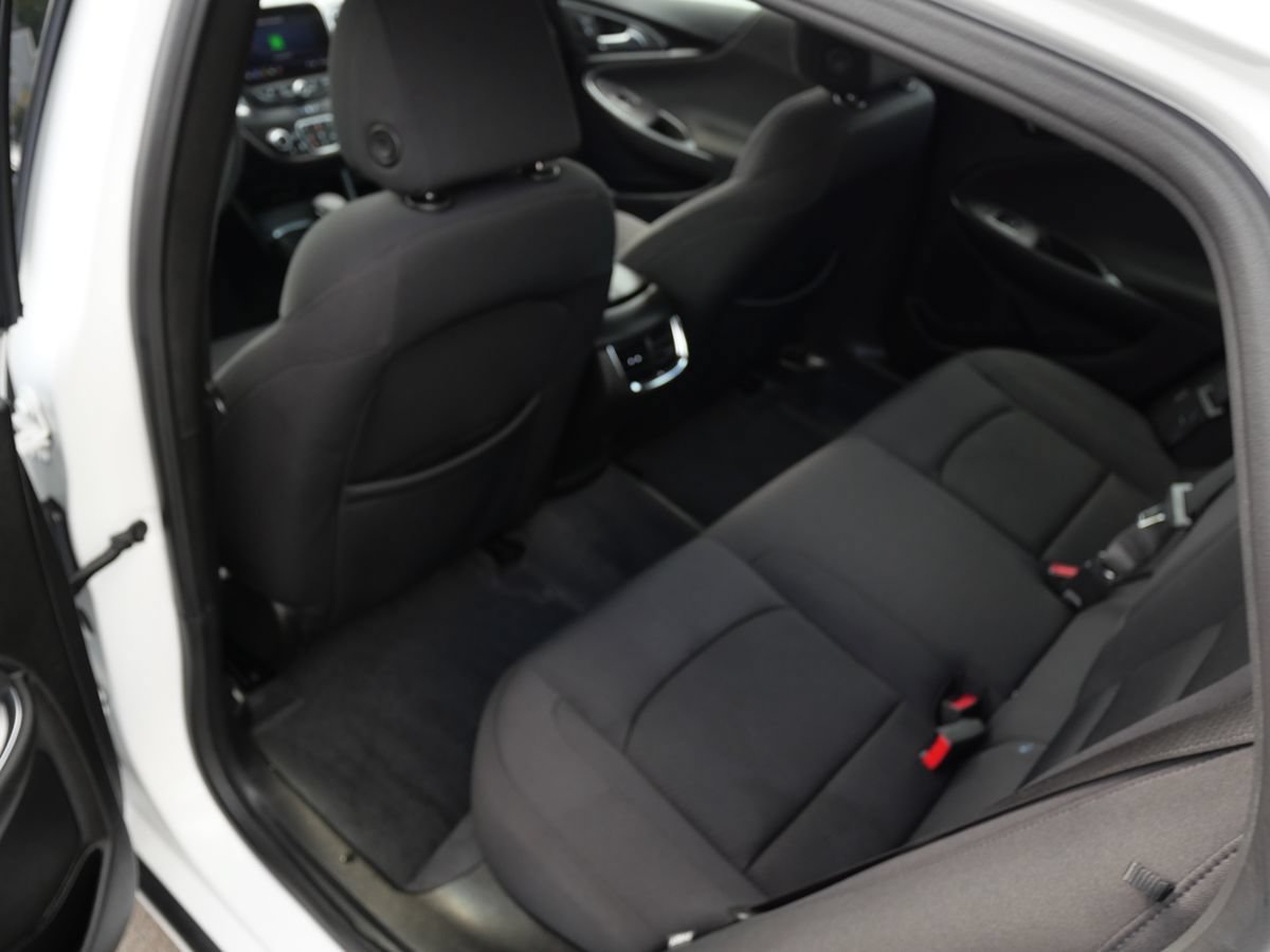 Used 2022 Chevrolet Malibu LT FWD image 18