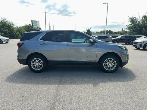 Used 2023 Chevrolet Equinox LT w/ Driver Convenience Package image 7