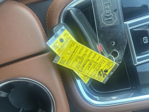 Used 2019 Porsche Panamera 4 image 23