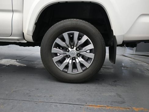 Used 2023 Toyota Tacoma Limited image 13