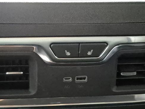 New 2026 Chevrolet Silverado 1500 High Country w/ Technology Package AWD/4WD image 25