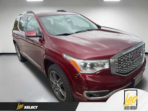 Used 2017 GMC Acadia Denali w/ Technology Package AWD/4WD image 2