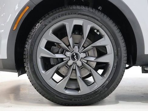 Used 2022 Kia Sorento SX Prestige w/ Rust Color Package AWD/4WD image 11