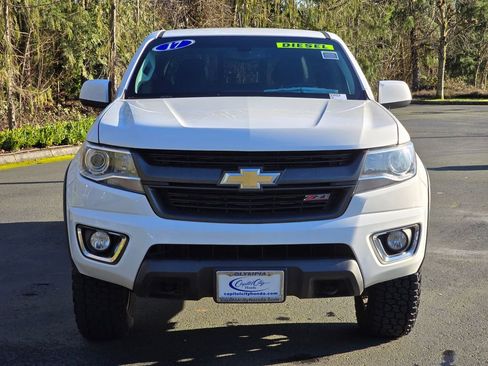 Used 2017 Chevrolet Colorado Z71 image 2