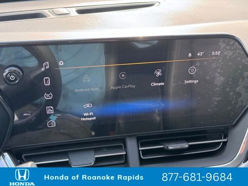 Used 2024 Chevrolet Trax LT image 30