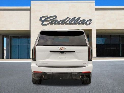 New 2026 Cadillac Escalade V AWD/4WD image 4