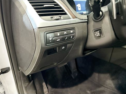 Used 2018 Genesis G80 3.8 w/ Option Group 03 image 7