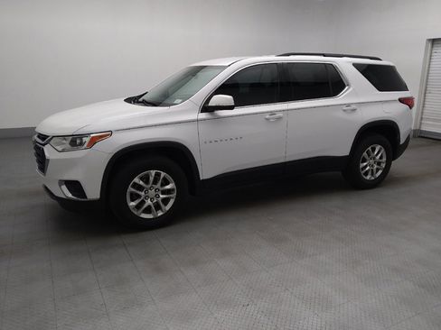 Used 2021 Chevrolet Traverse LT FWD image 2