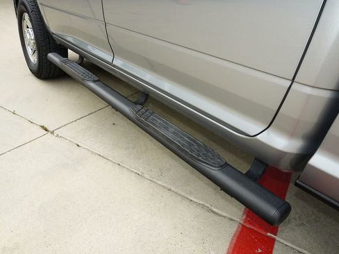 Used 2024 RAM 2500 Tradesman w/ Chrome Appearance Group image 11