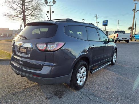 Used 2014 Chevrolet Traverse LS w/ LPO, 'HIT The Road' Package image 7