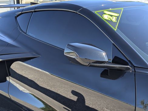 Used 2021 Chevrolet Corvette Stingray Premium Cpe w/ Z51 Performance Package image 11