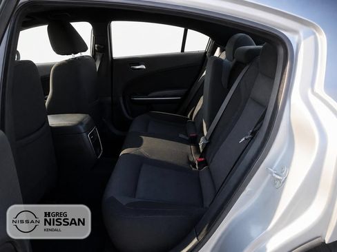 Used 2022 Dodge Charger SXT RWD image 9