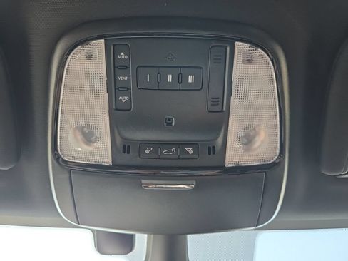 Used 2025 Dodge Durango R/T AWD/4WD image 35