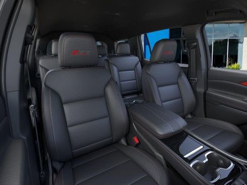 New 2026 Chevrolet Traverse Z71 w/ Driver Confidence Package image 16